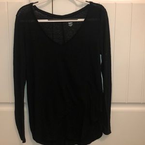 Black long sleeve v-neck